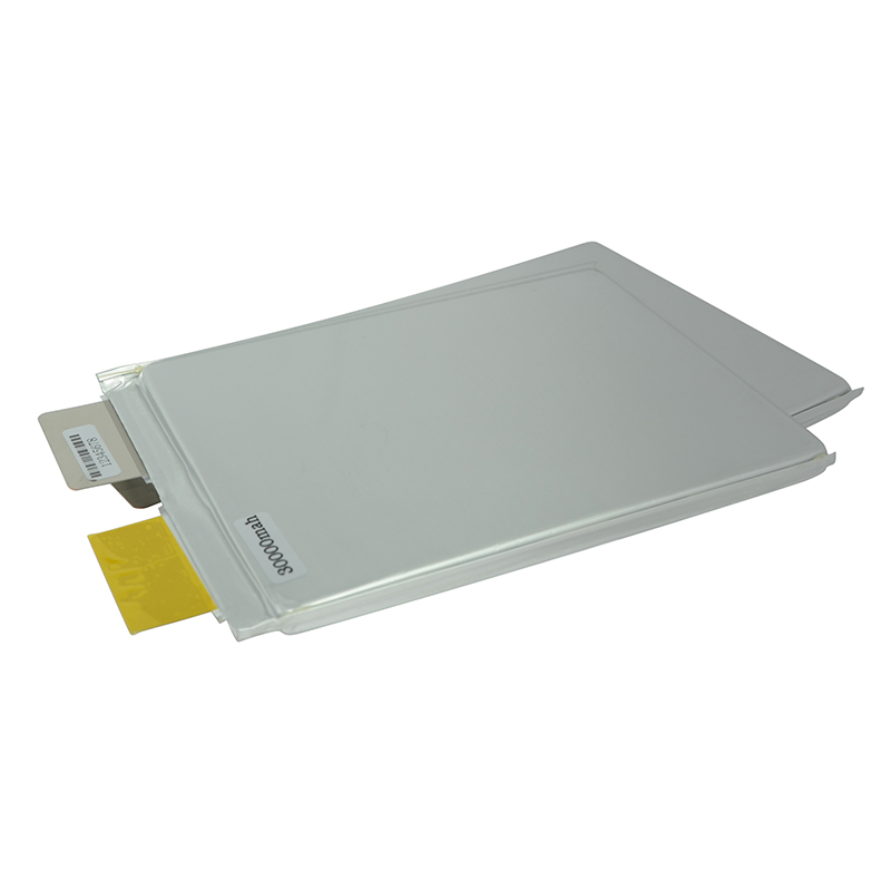 Soyuq hava uçuşları üçün drone qatı dövlət batareyaları